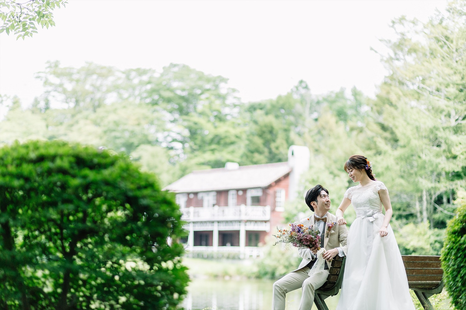 ドレス2着ロケーションフォトプラン（生花ブーケ付き）